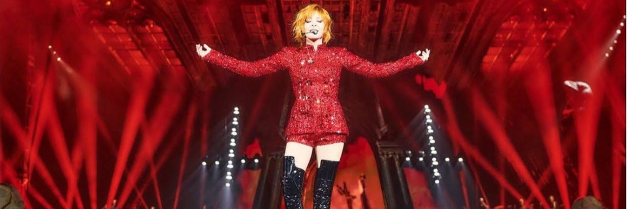 Out Of Context Mylène Farmer's banner