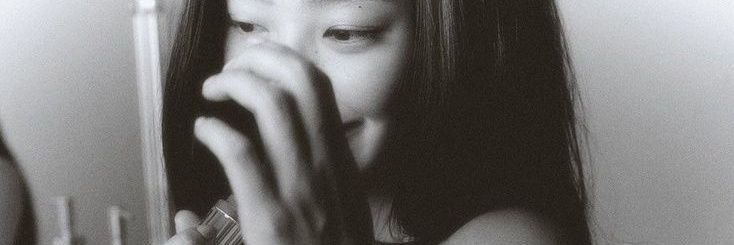 𝒥's banner