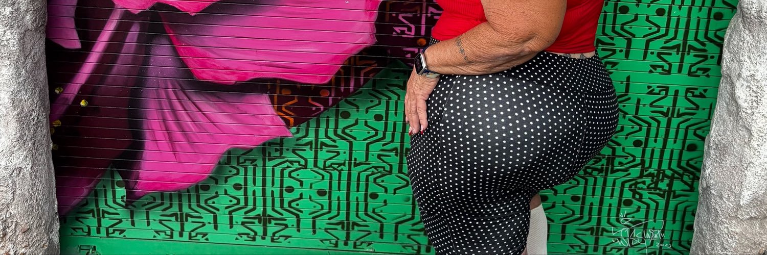 Mystical curves's banner