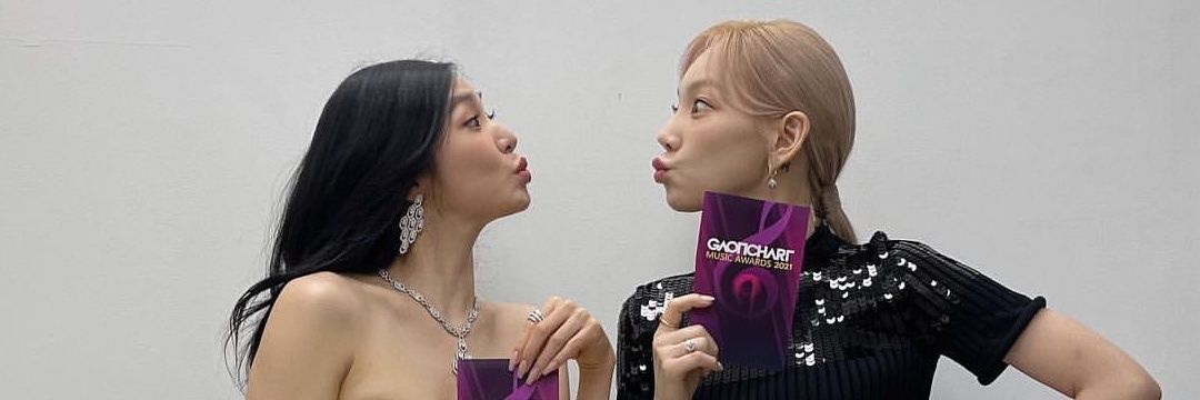 hourly taeny's banner