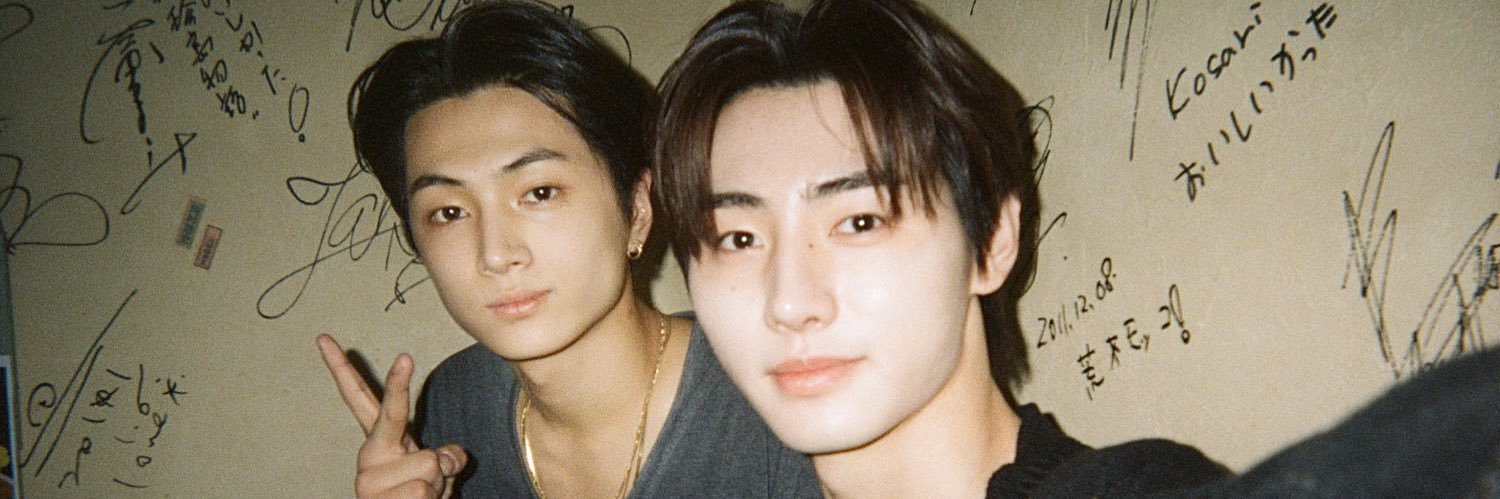 zi ❦ jay 🧸's banner