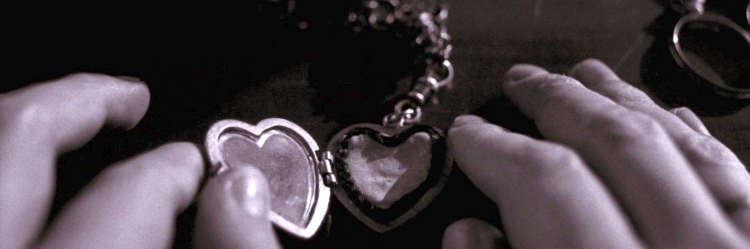 em 🍓's banner
