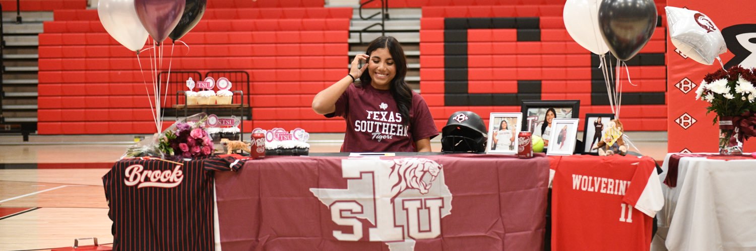 Ahiza Garcia's banner