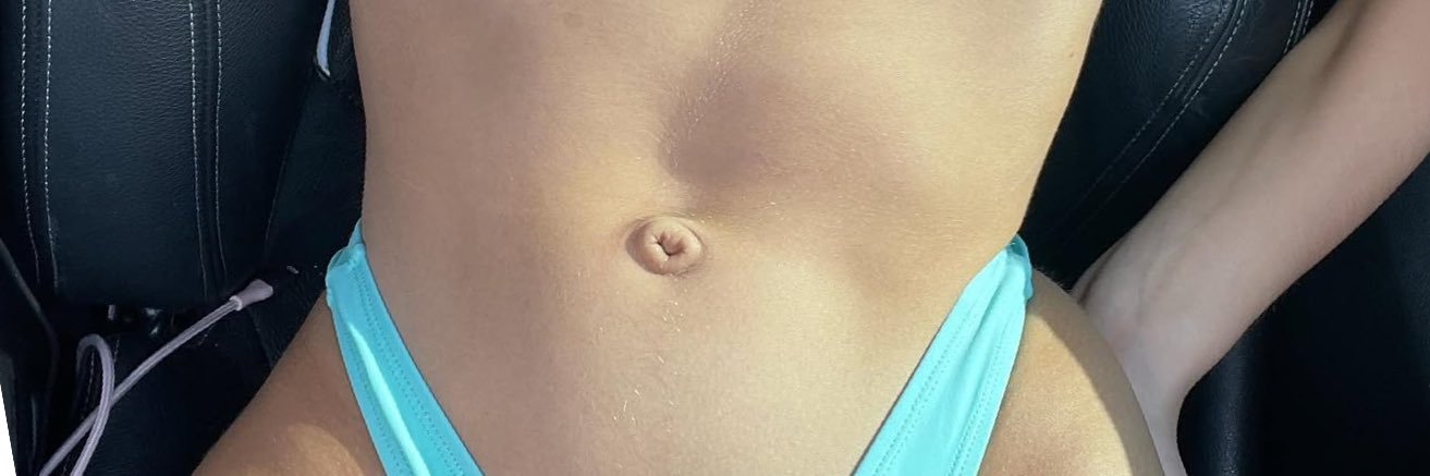 T's banner