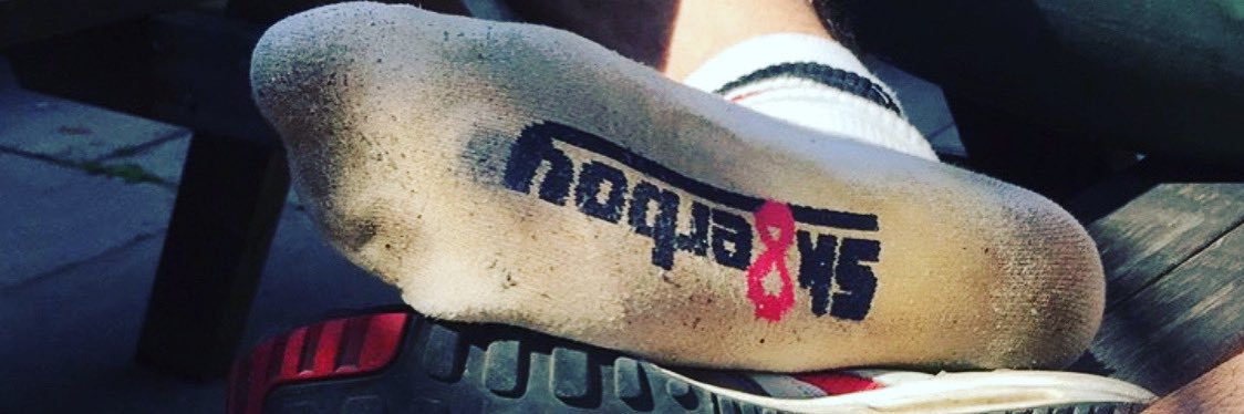 sneakerdiction (10k)'s banner