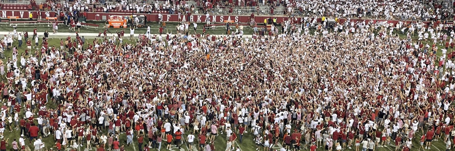 Old Row Arkansas🐗's banner