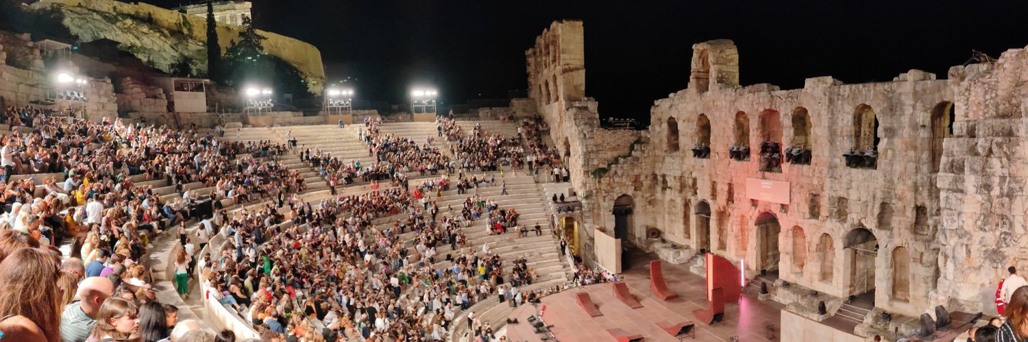 Μάντυ's banner