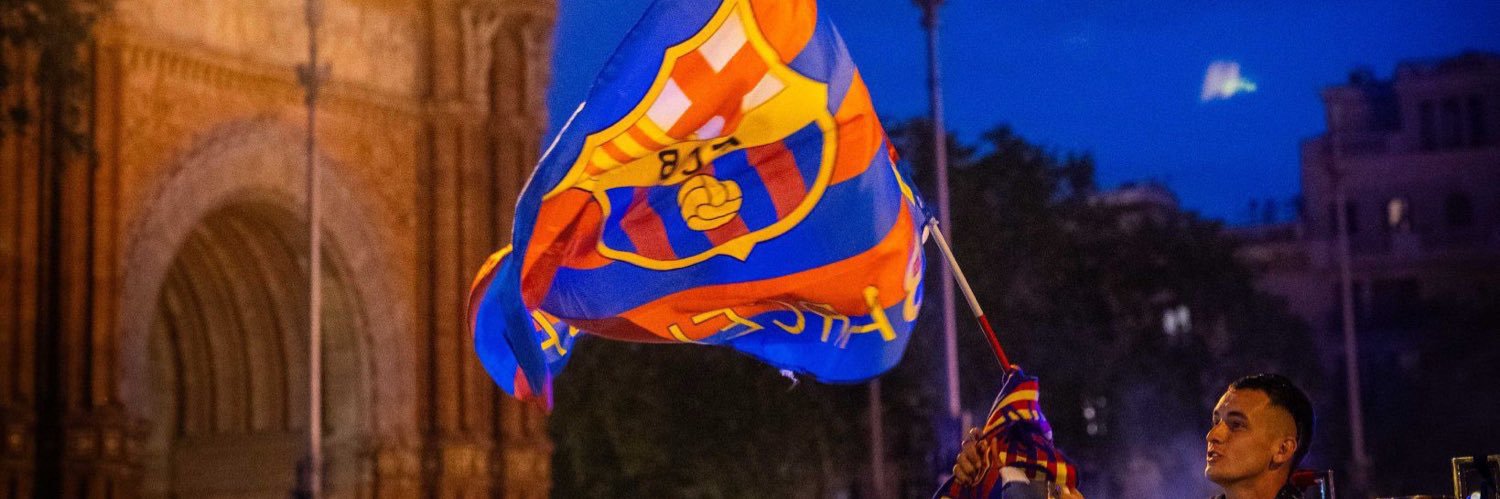Rocío Lazarev💙❤️'s banner