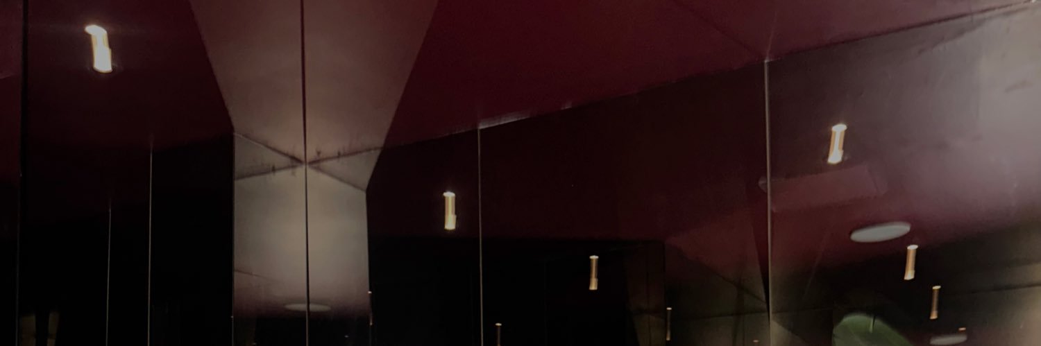 M🌟's banner