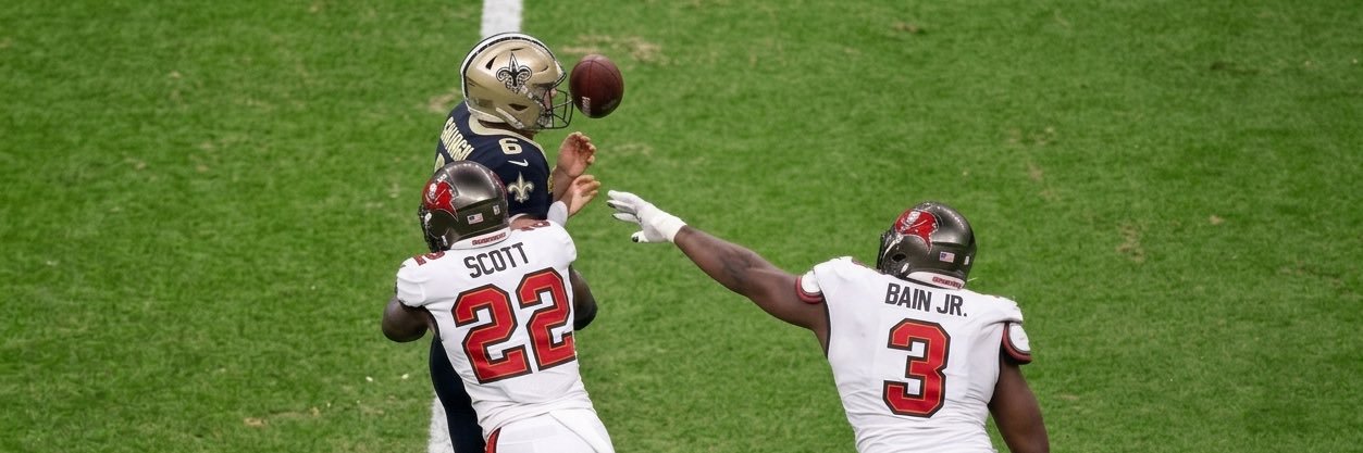 Salty Buccaneer🧂🏴‍☠️🟥🟧⬜️'s banner