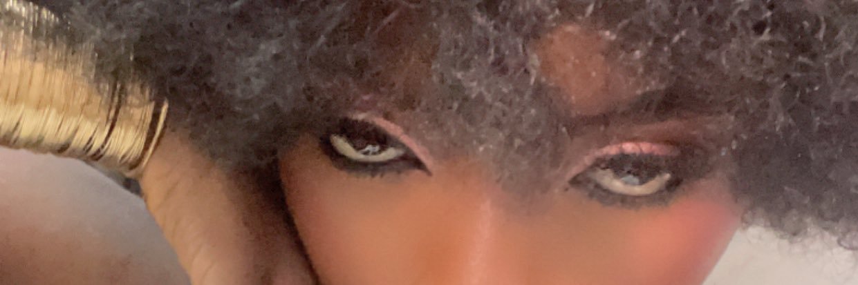 Bọ̀rọ̀kìnní🦚❤️'s banner