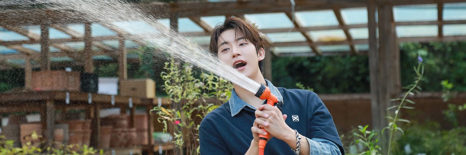 공찬에세이's banner