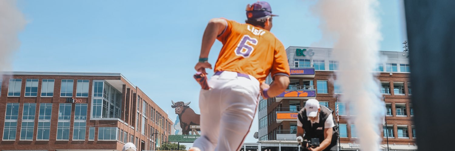 Dominic Listi, MBA's banner