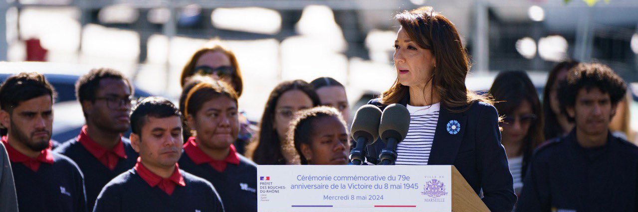 Sabrina Roubache's banner