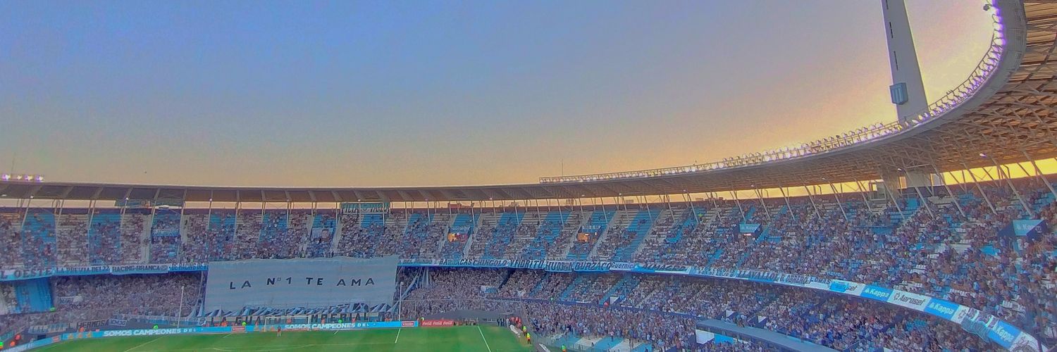 Yamilito🦋's banner