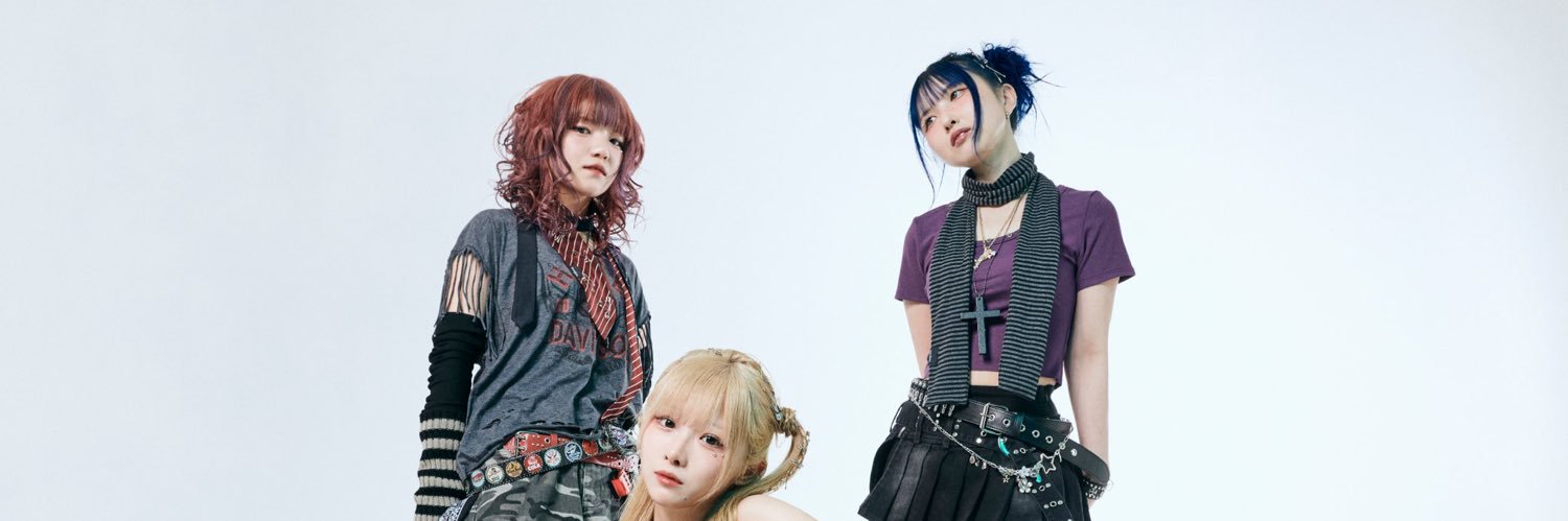 SERINA TRiDENT's banner