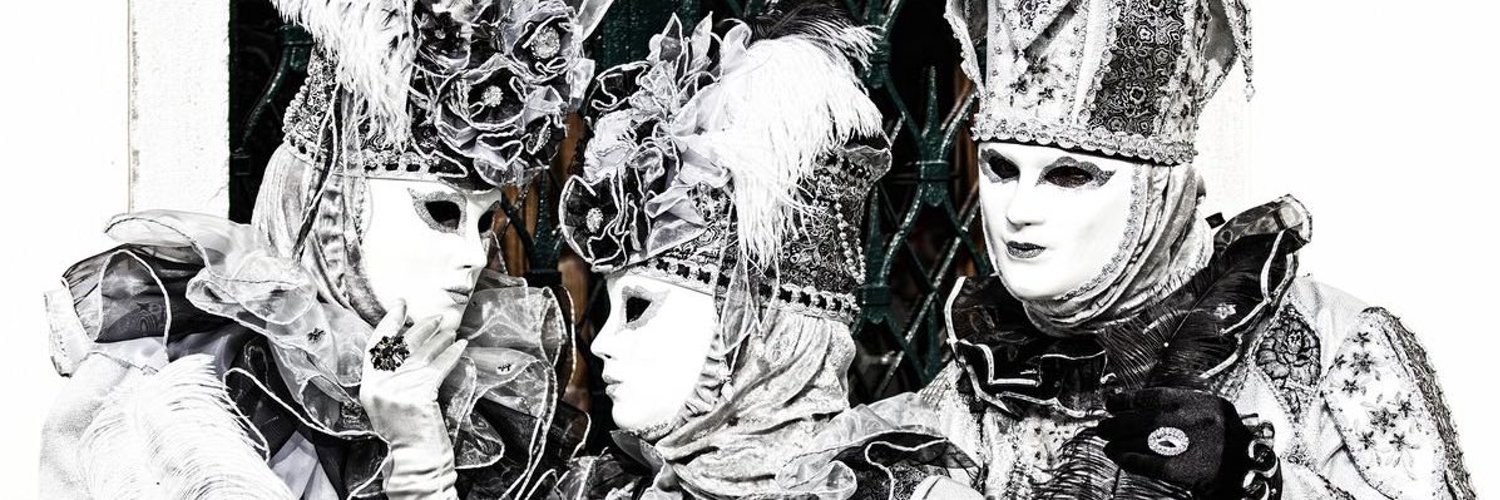 KENZO™'s banner