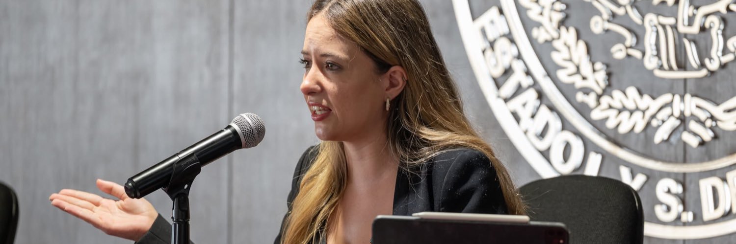 Alejandra Loya Guerrero's banner