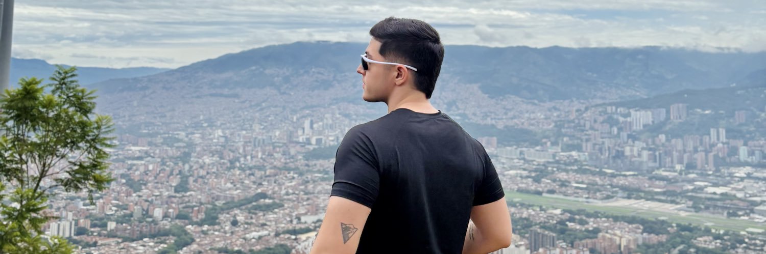Lian 📍Medellín's banner