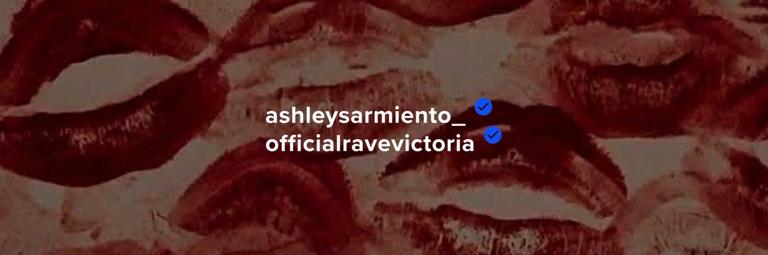 Ivy🦋's banner