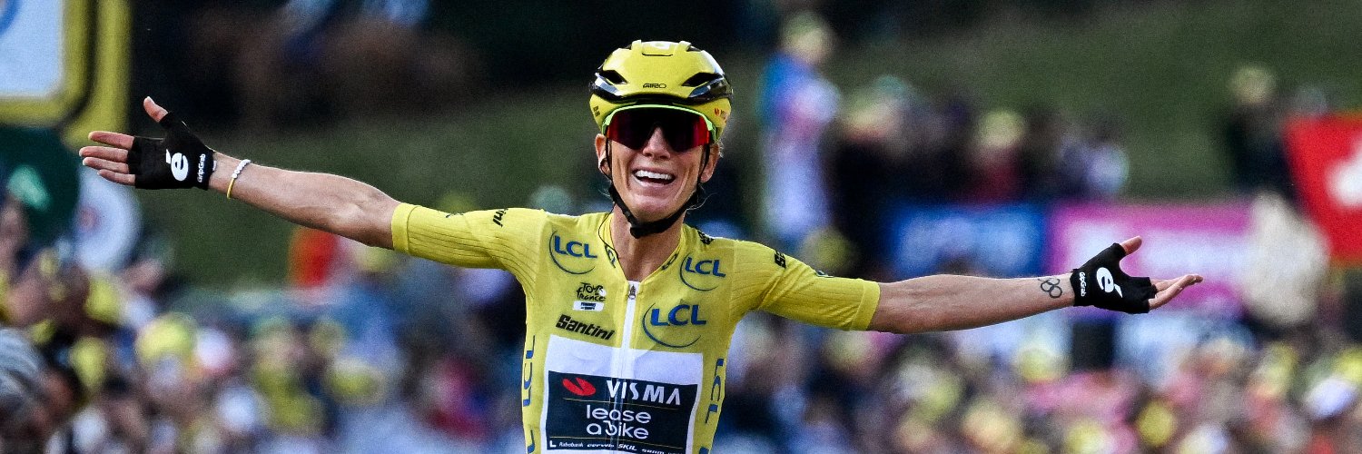 Le Tour de France Femmes avec Zwift's banner