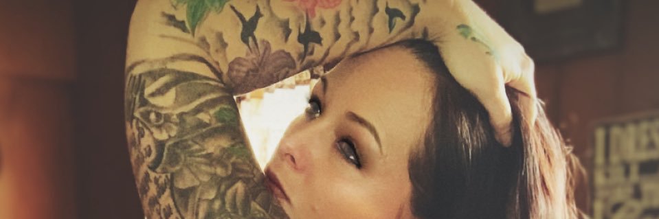 To0thlessQueen 💋's banner