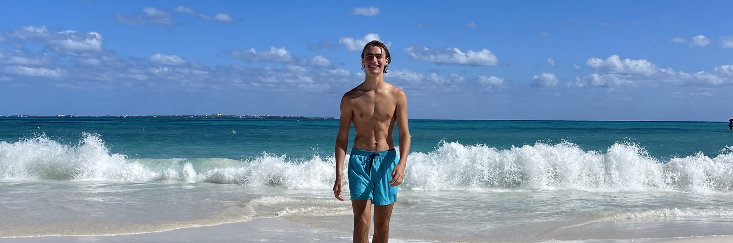 VINCENT WEBB aka Vincent Cancún's banner