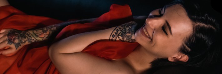 Tiny Milf's banner