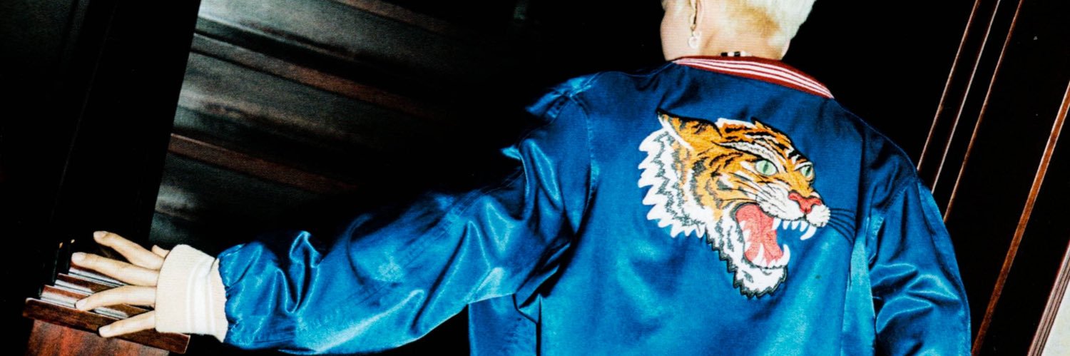고딕's banner
