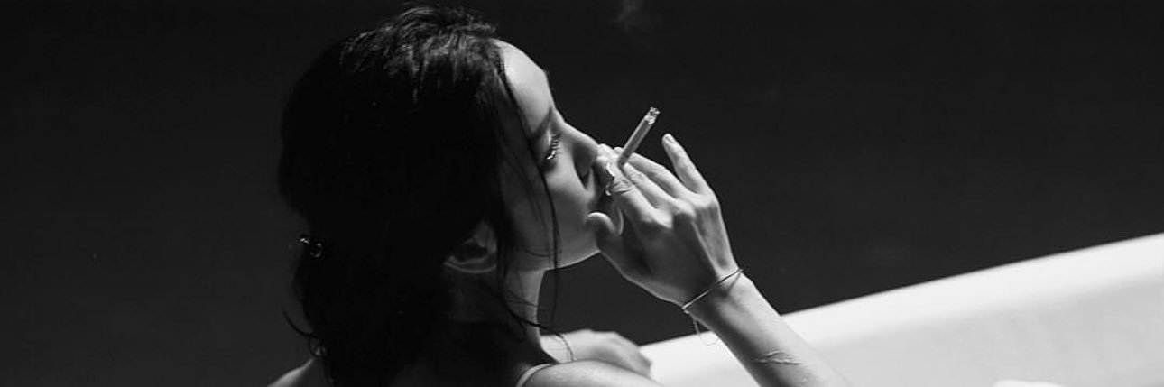 ³⁹'s banner