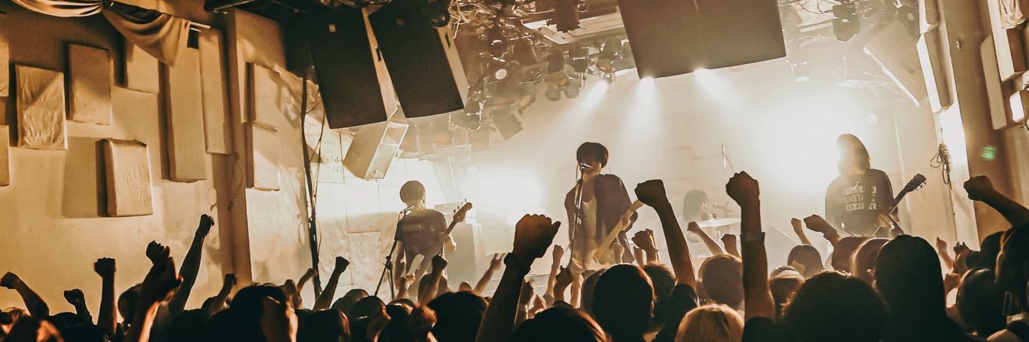 「夜と同時に、動き出す。」's banner
