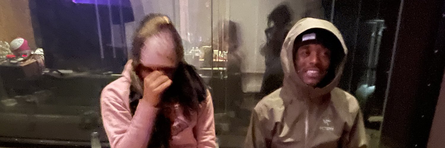 uziawge 👽's banner