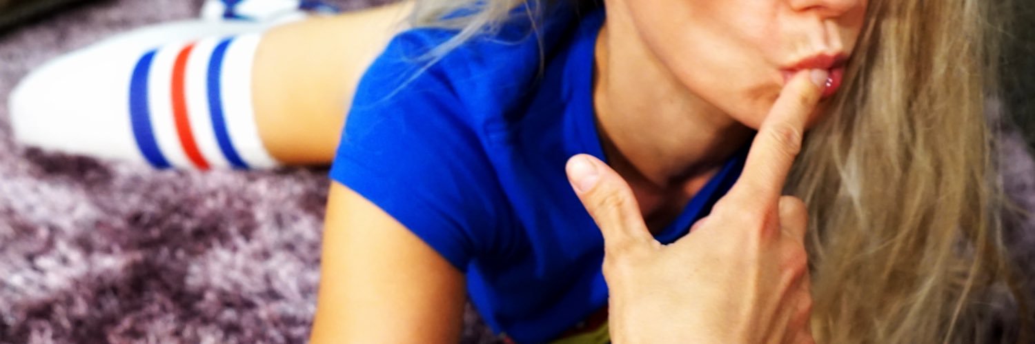 mrstrixie's banner