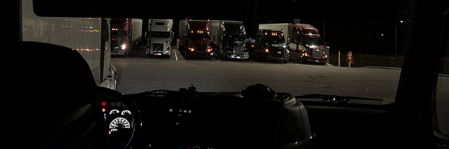 WTF_IN_A_TRUCK 🚚🛣️'s banner