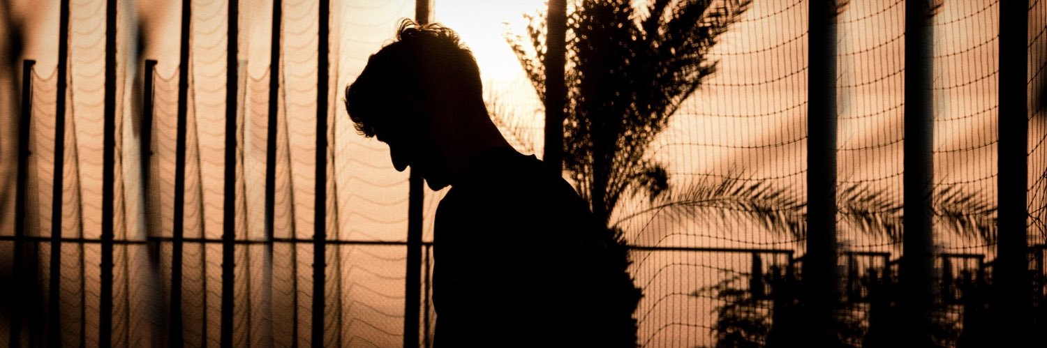 حاتم's banner