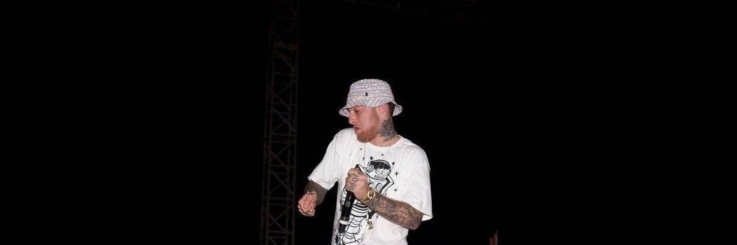 daily pic of mac's banner