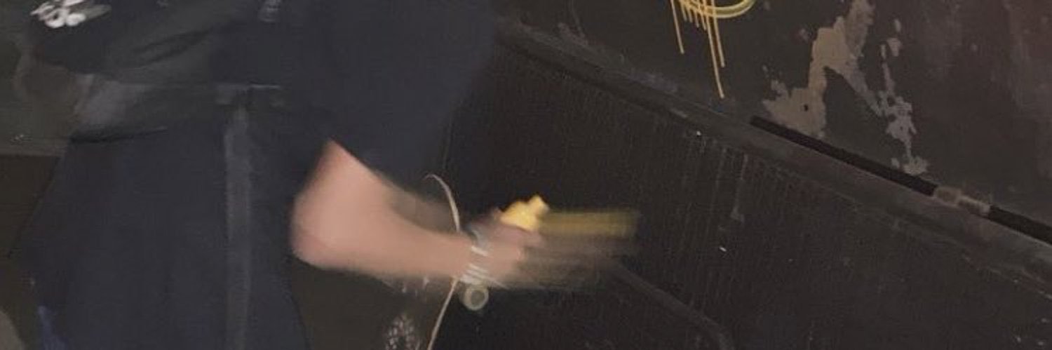 🎭's banner