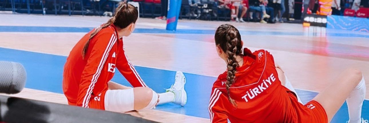 Zeynep¹⁹⁰⁵'s banner