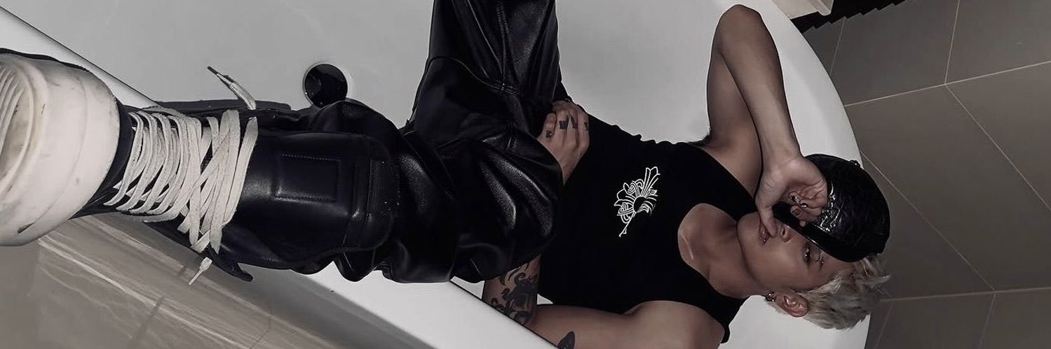 ⋆.𐙚 ̊ 𝐵𝓇𝑒𝑒 𝒮𝓃𝑜𝓌 ⋆.𐙚 ̊'s banner