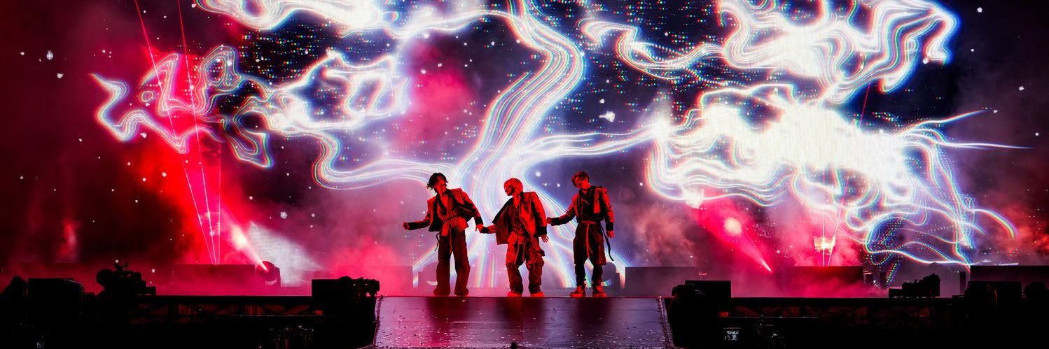 🌙's banner