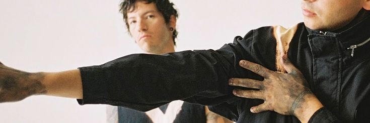 Rayrø's banner