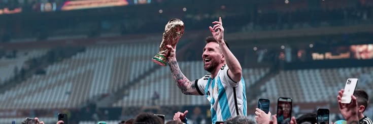 TotalLeomessi10's banner