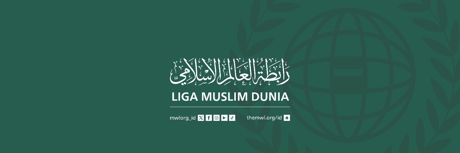 Liga Muslim Dunia's banner