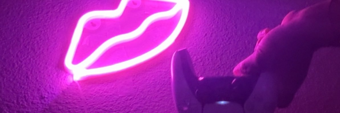 .marie💛✨🦋's banner