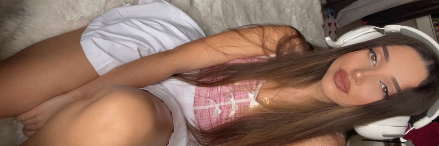 Brat Miss Katrin 🍒's banner