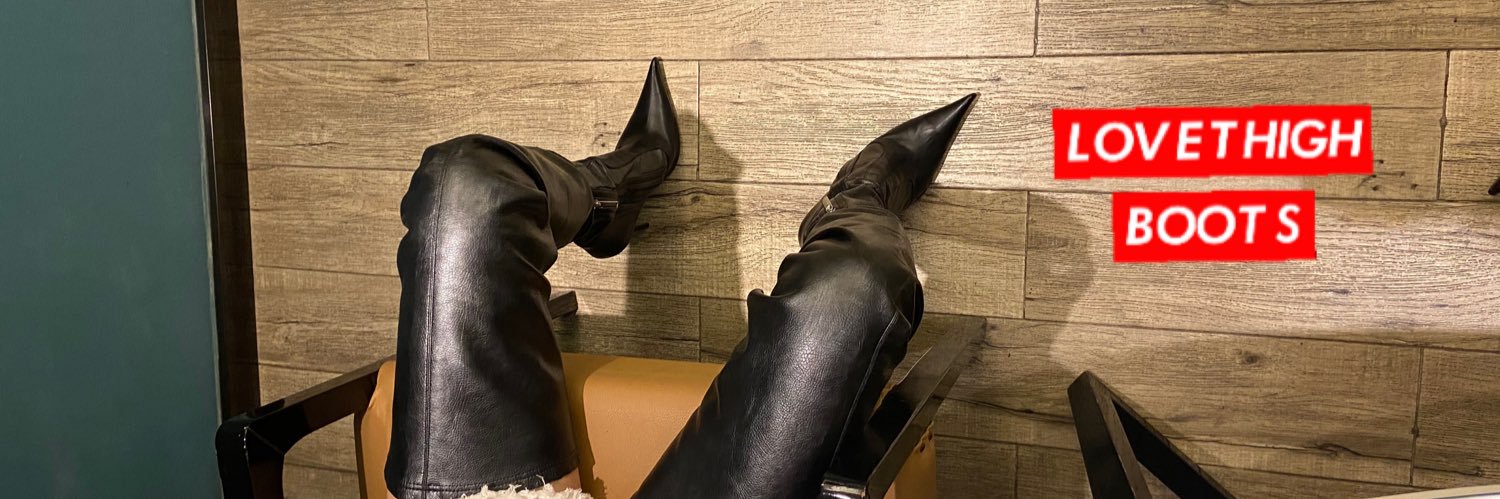 LOVE THIGHBOOTS's banner