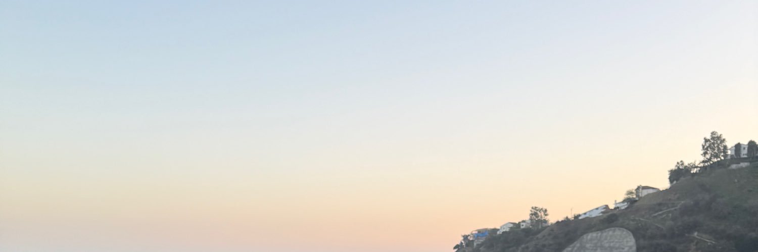 AraQueenBae's banner