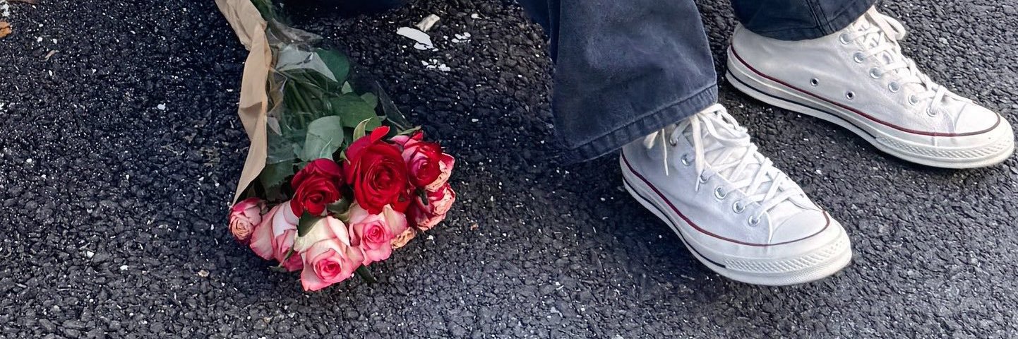 𝒥's banner