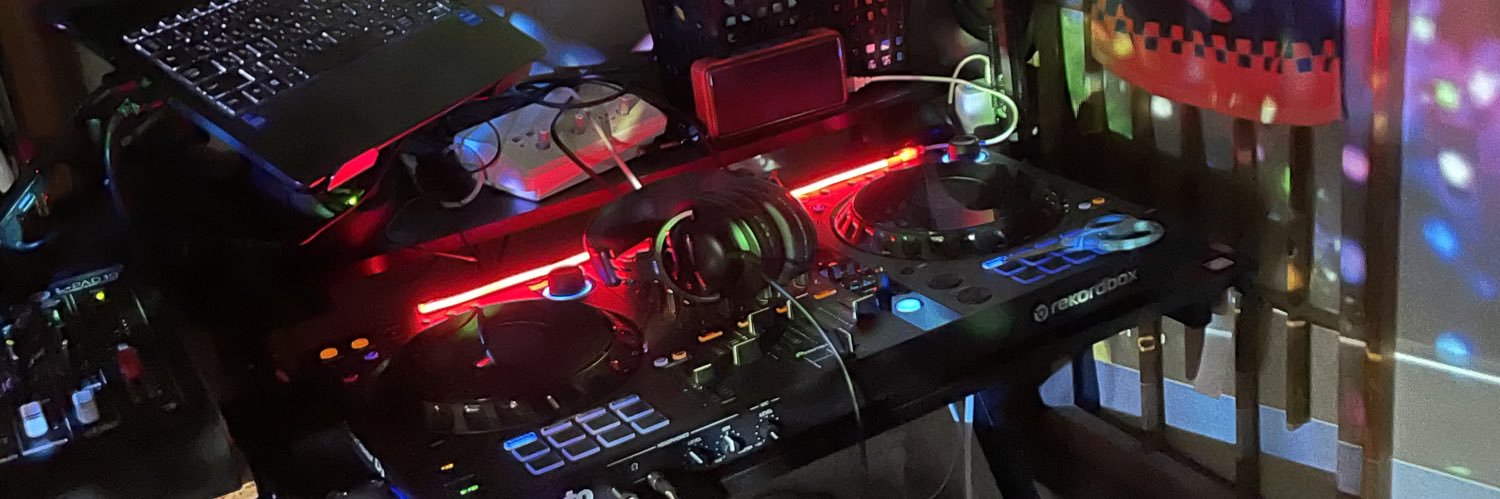 TAKI's banner