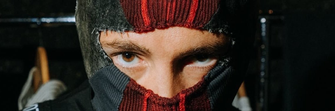 G |-/'s banner